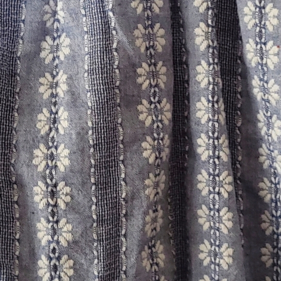 New York & Company Blue Ruffle Keyhole Blouse with Lace Accents Size XL - Picture 4 of 14